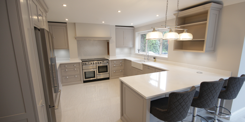 Our client wanted an open feel to the kitchen but also wanted a visible ‘break’ from the rest of the living area – a peninsular is the perfect solution.